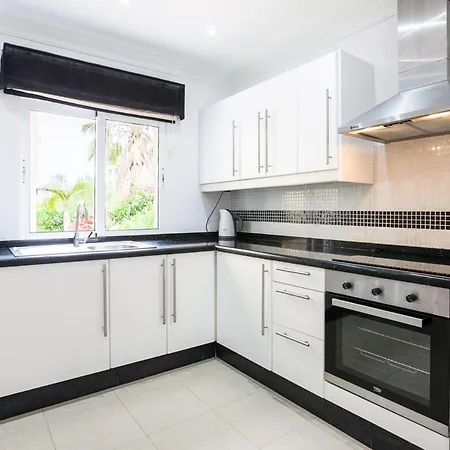 Playa De Fanabe Sleeps 8 With Pool And Wifi Vila *