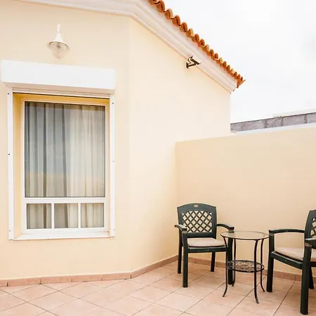 Vila Playa De Fanabe Sleeps 8 With Pool And Wifi Costa Adeje (Tenerife)